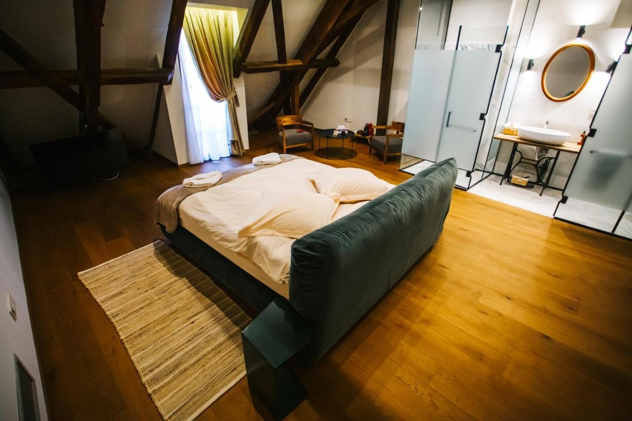 Casa Albert Boutique & Restaurant 브라쇼브 외부 사진