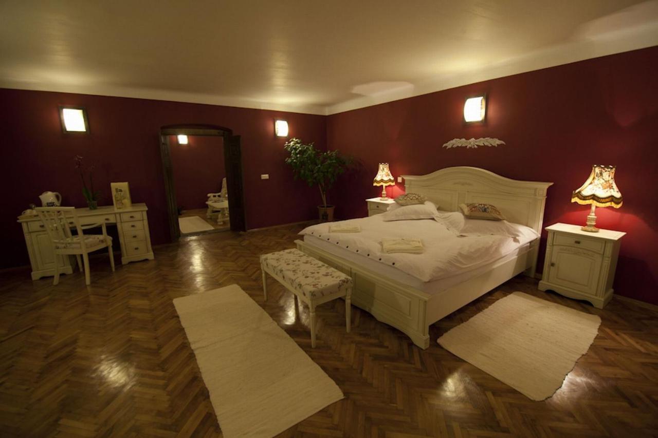 Casa Albert Boutique & Restaurant 브라쇼브 외부 사진